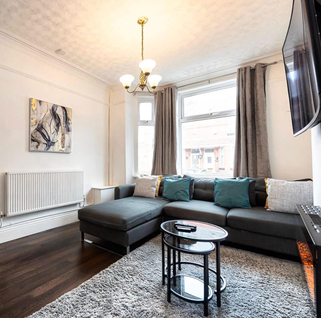 Bright & Modern 3 Bedroom Old Trafford Home Manchester Buitenkant foto